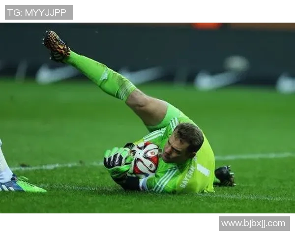 以足球星为主题打造创意红包封面让球迷在指尖感受绿茵激情 以足球星为主题打造创意红包封面让球迷在指尖感受绿茵激情